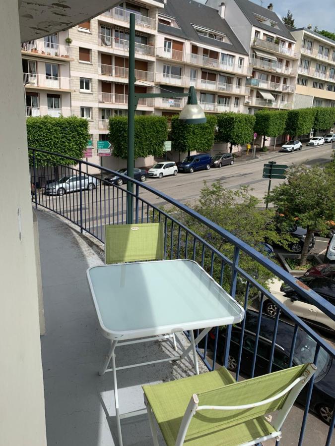 Au Coeur De Lisieux 83 M2 Et Vue Sur La Basilique Apartment Exterior photo